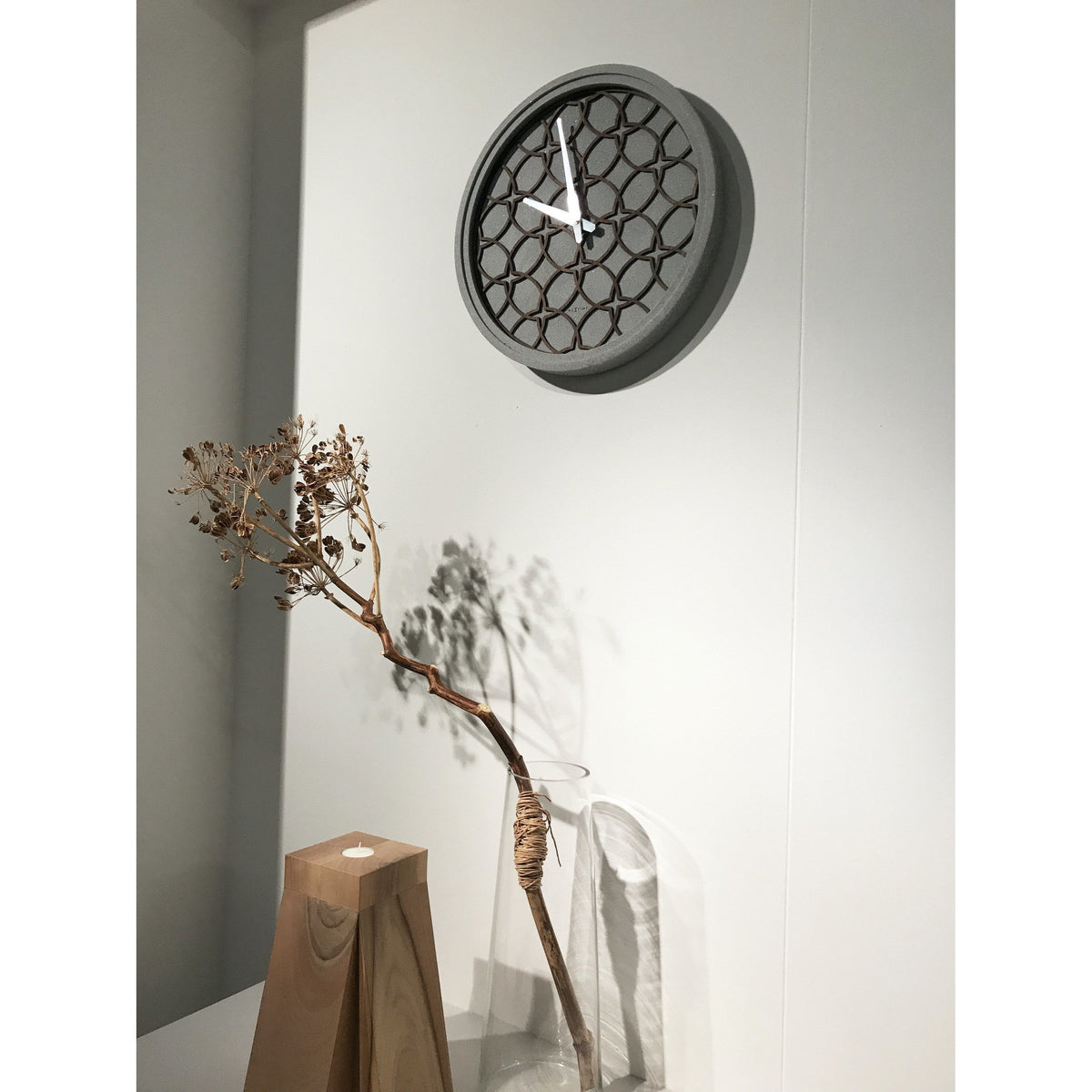 NeXtime - Wall Clock - Ø 39.5 cm - Polyresin/Wood – Grey – &#39;Concreto love&#39;